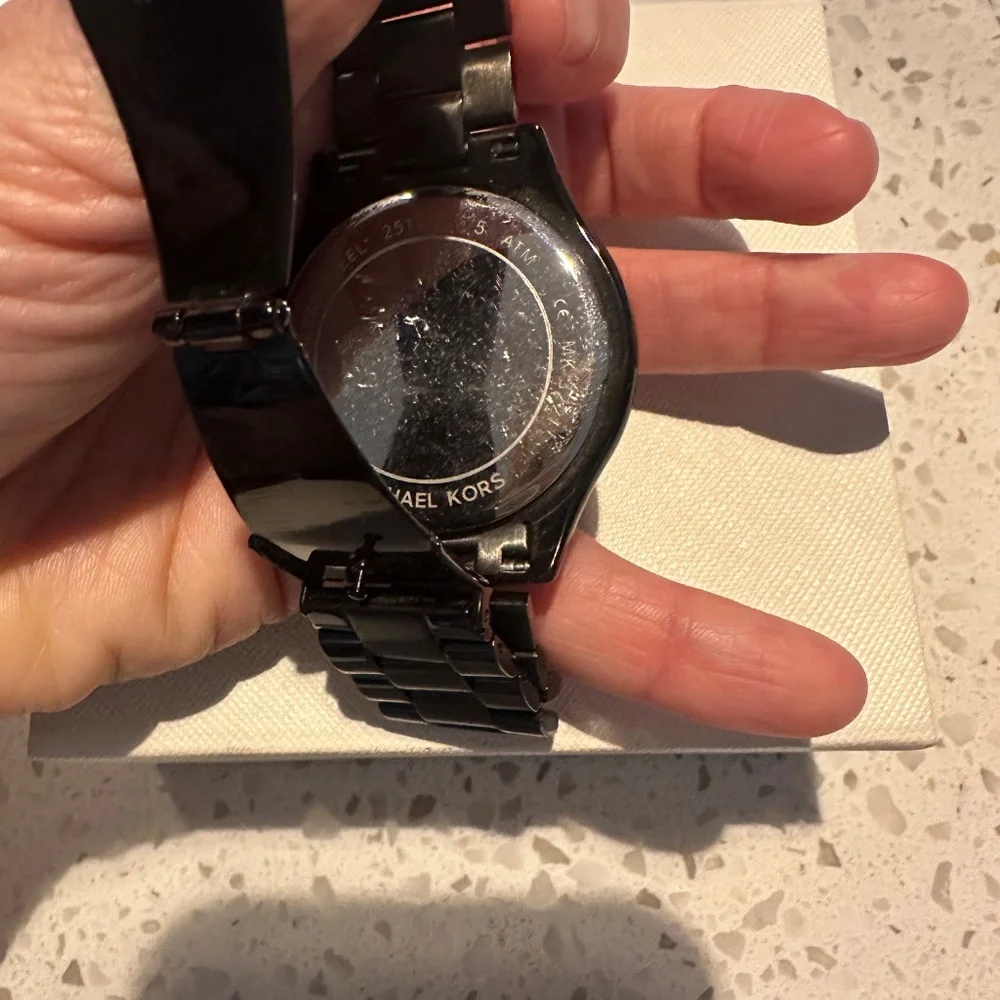 Woman’s Michael Kors Watch - Picture 3 of 3